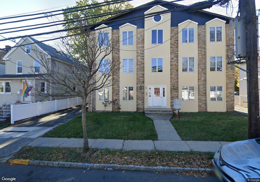 203-207 Watsessing Ave unit 2L, Bloomfield, NJ 07003 - photo 1