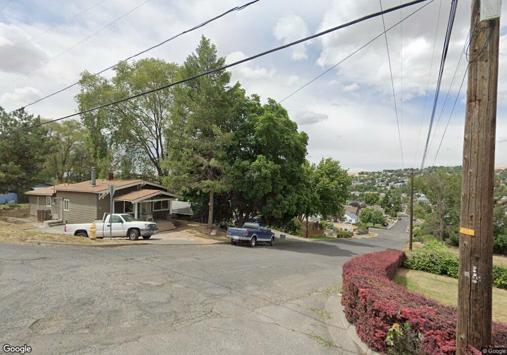 717 SW 7th St, Pendleton, OR 97801 - photo 1