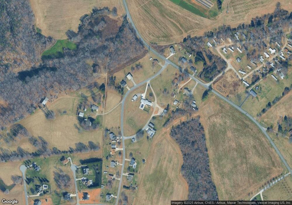 112 Shelia Ln unit 32-38, Statesville, NC 28625 - photo 1