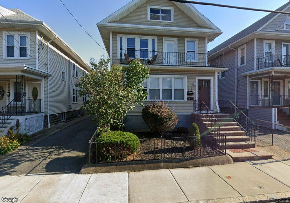 186 Harvard St, Medford, MA 02155 - photo 1