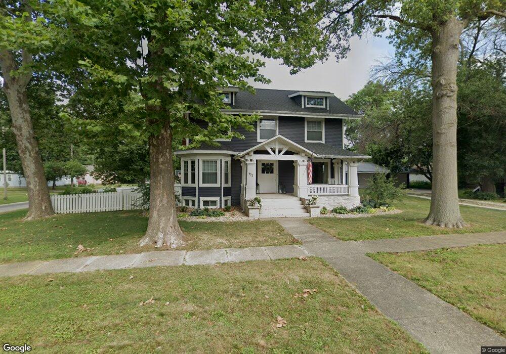 451 S Cass St, Virginia, IL 62691 - photo 1