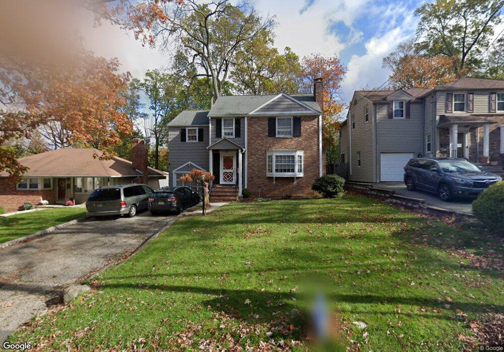 50 W Lawn Rd, Livingston, NJ 07039 - photo 1