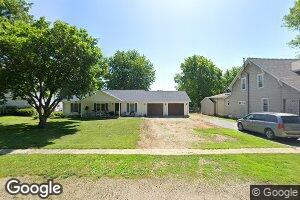 105 S Park St, Payson, IL 62360