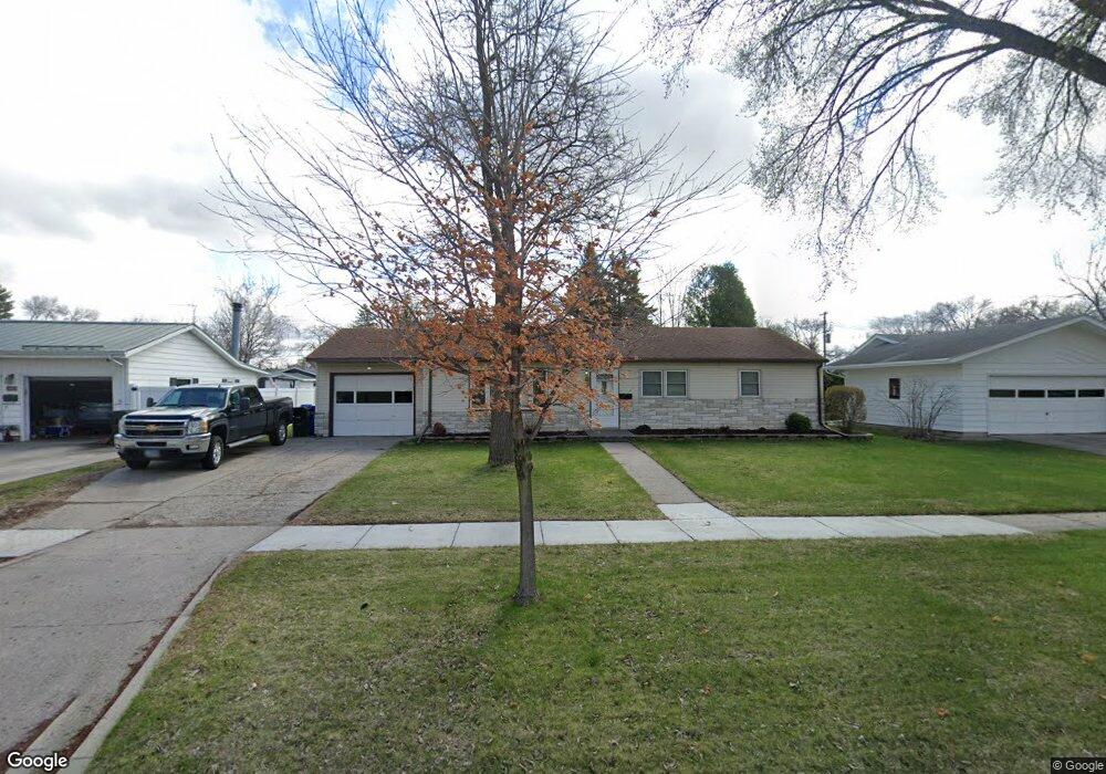 1846 14 1 2 St S, Fargo, ND 58103 - photo 1