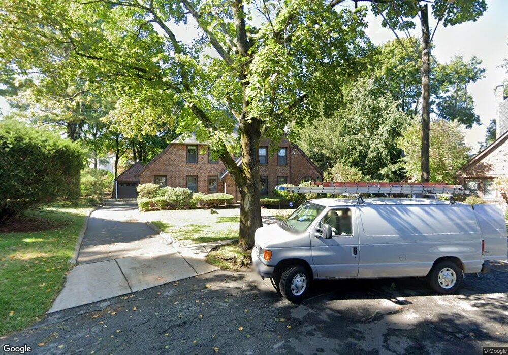 14 Bonaire Cir unit 14, Waban, MA 02468 - photo 1