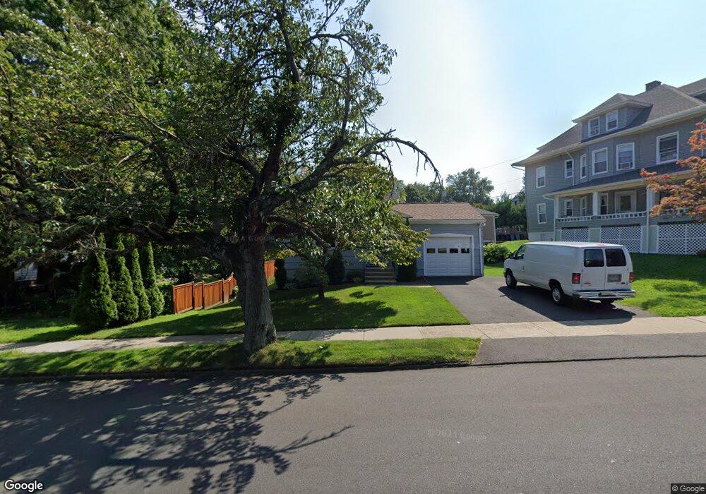 1621 W Broad St, Stratford, CT 06615 - photo 1