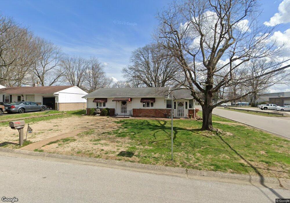 2576 E Robin Rd, New Albany, IN 47150 - photo 1