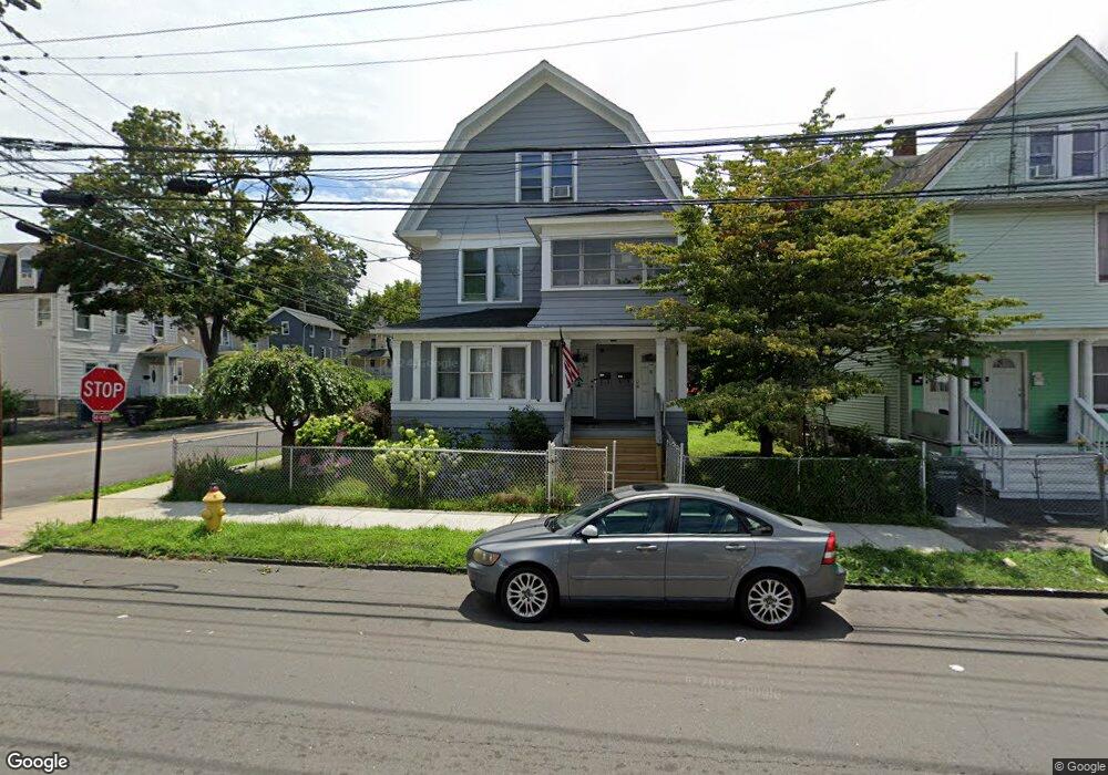 183 Maplewood Ave unit 185, Bridgeport, CT 06605 - photo 1