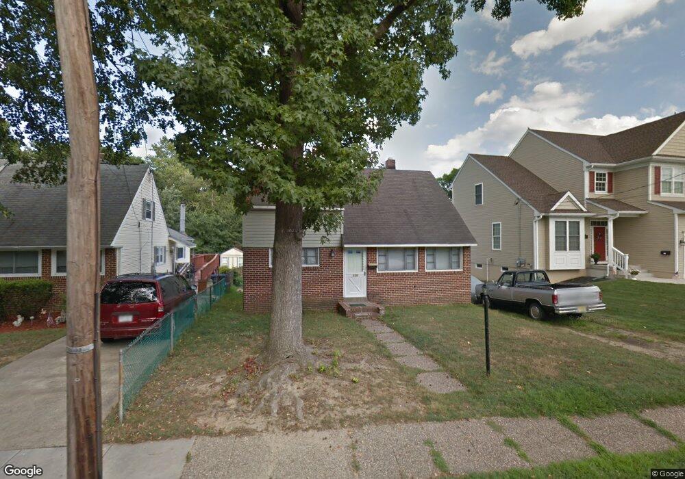 209 S Clinton Ave, Maple Shade, NJ 08052 - photo 1