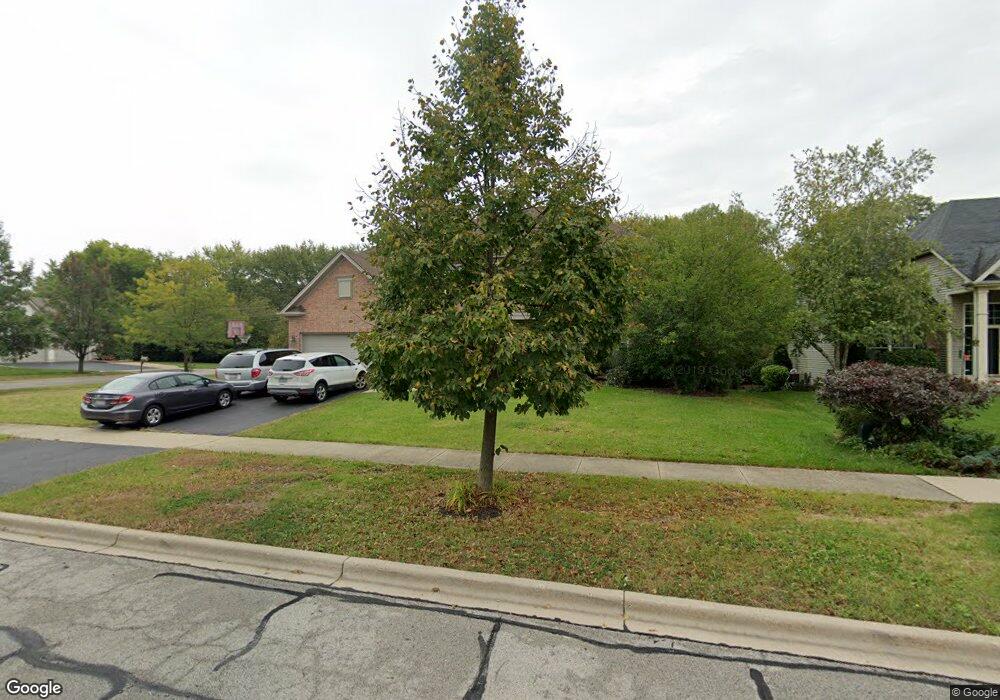 202 Violet Ln, Batavia, IL 60510 - photo 1