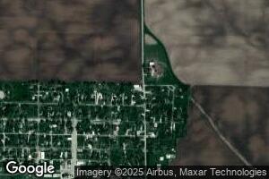 420 N 1st St, Compton, IL 61318