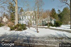 17 Central Dr, Port Washington, NY 11050