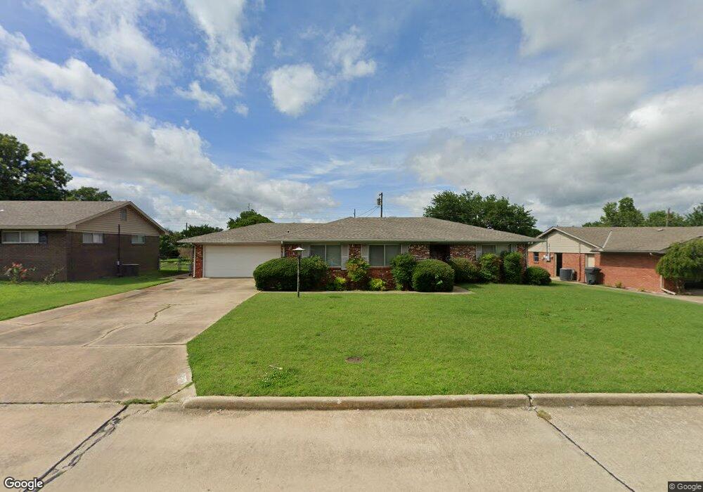 917 Cherry St, Ardmore, OK 73401 - photo 1