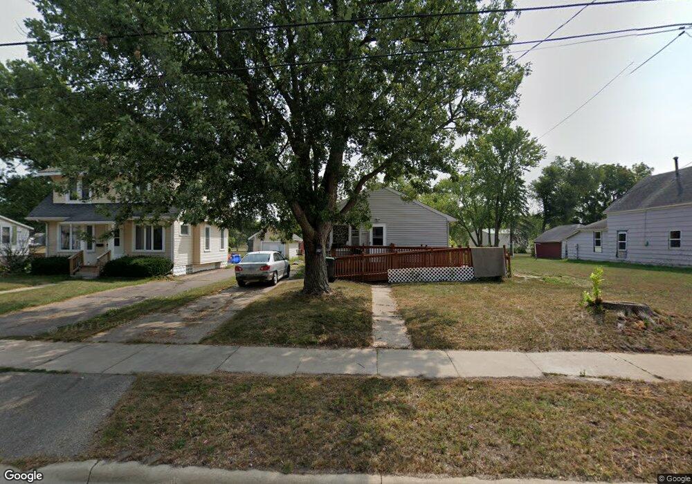 1101 4th St SE, Austin, MN 55912 - photo 1