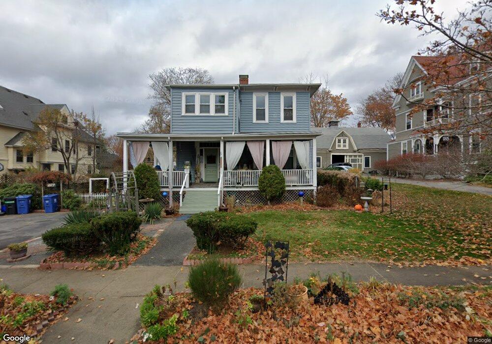 29 Avon St unit 1, Wakefield, MA 01880 - photo 1