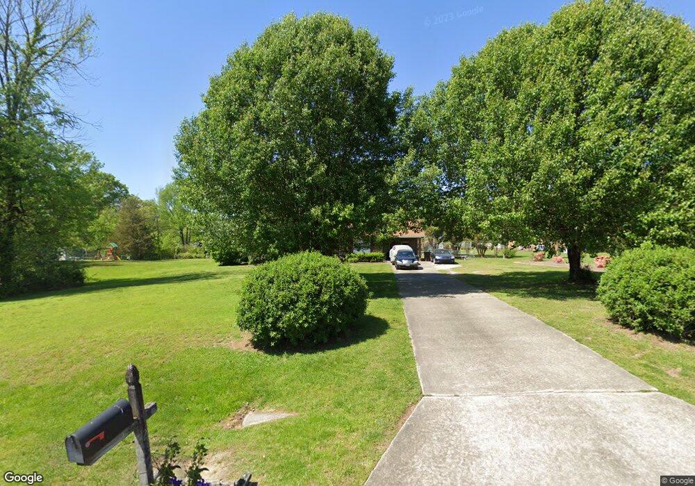 2302 Burnette Dr, Greensboro, NC 27406 - photo 1