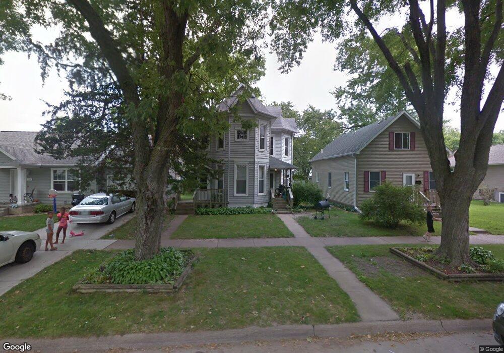 709 8th St SW, Cedar Rapids, IA 52404 - photo 1