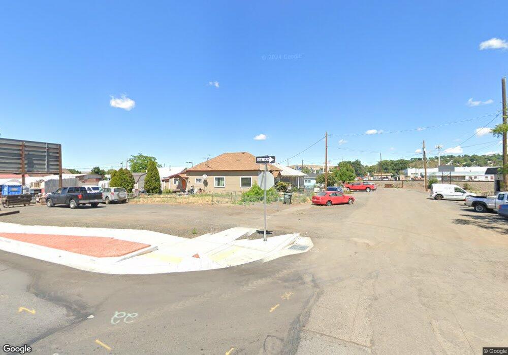 413 SW 11th St, Pendleton, OR 97801 - photo 1