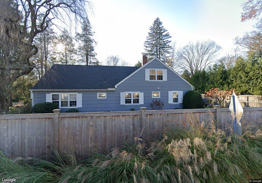 27 Evergreen Pkwy, Westport, CT 06880 - photo 1