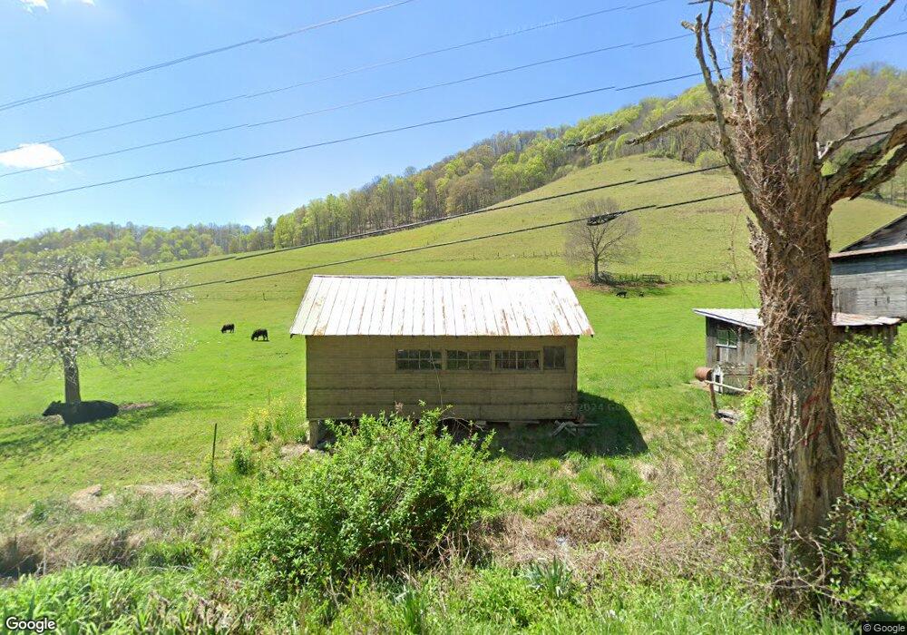 1484 Lickskillet Rd, Burnsville, NC 28714 - photo 1