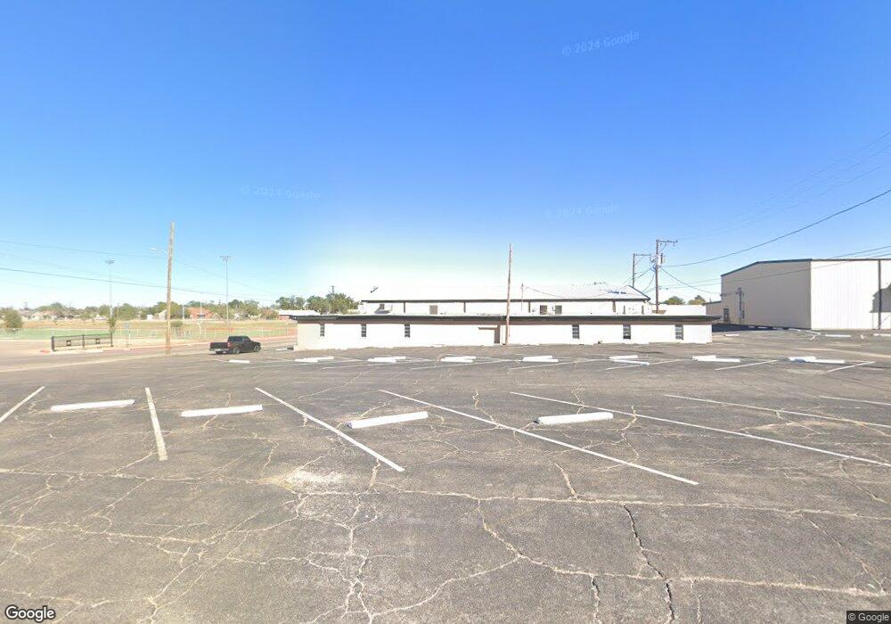 800 E 11th Place, Big Spring, TX 79720 - photo 1