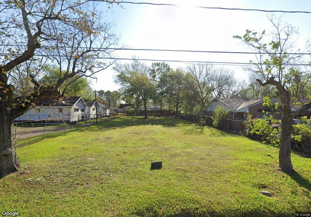 6810 Shotwell St, Houston, TX 77028 - photo 1