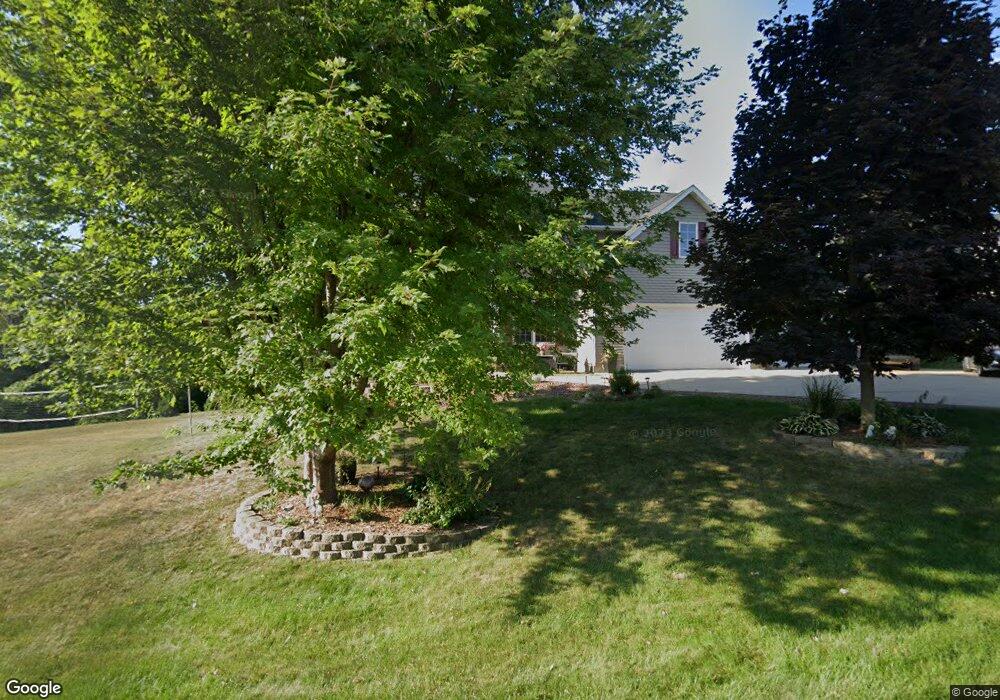 285 E Garvin Heights Rd, Winona, MN 55987 - photo 1