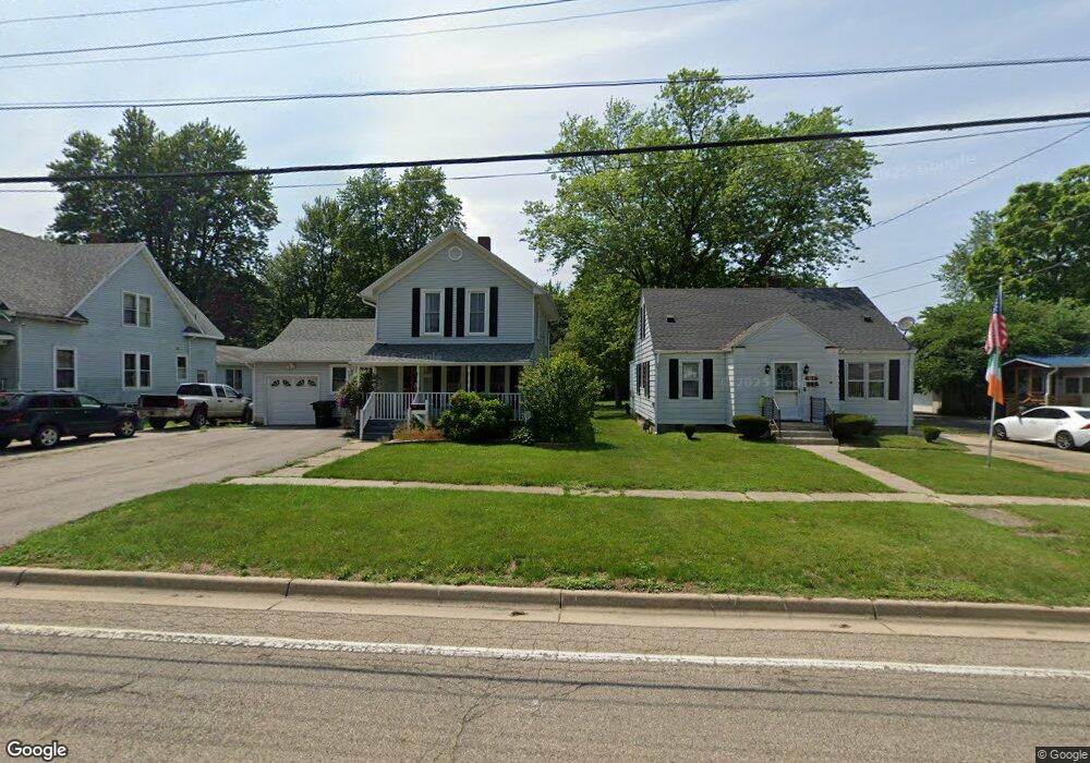 413 N Elm St, Three Oaks, MI 49128 - photo 1