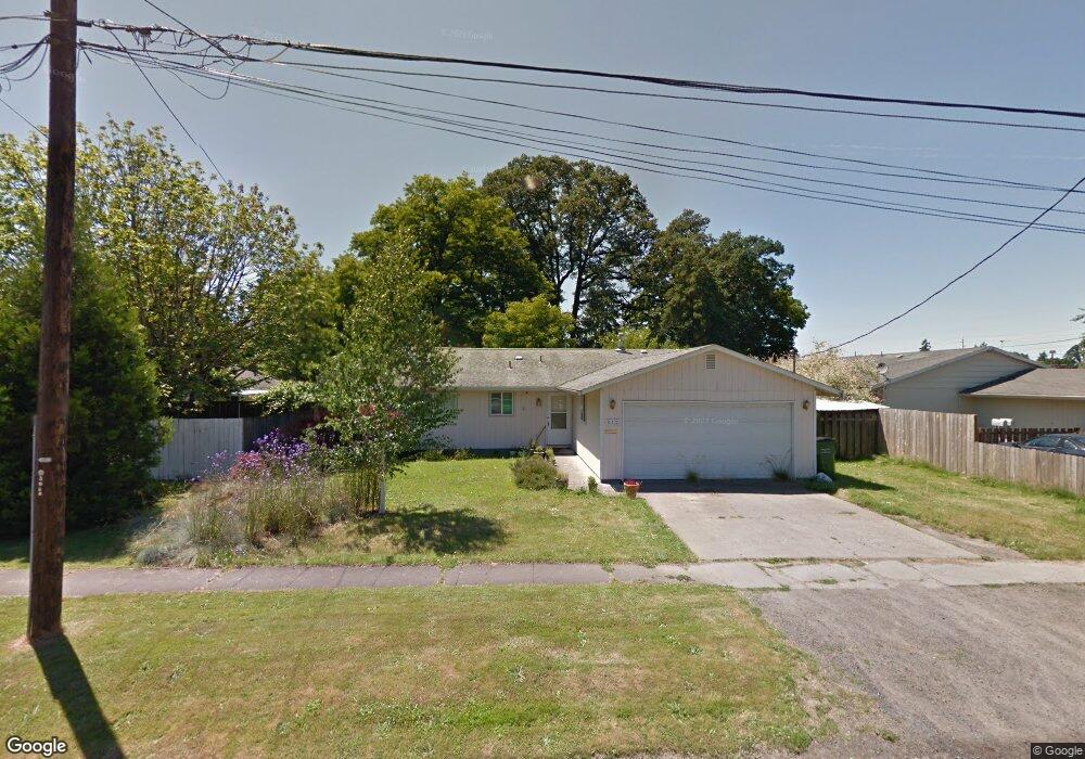 417 S Harrison St, Newberg, OR 97132 - photo 1