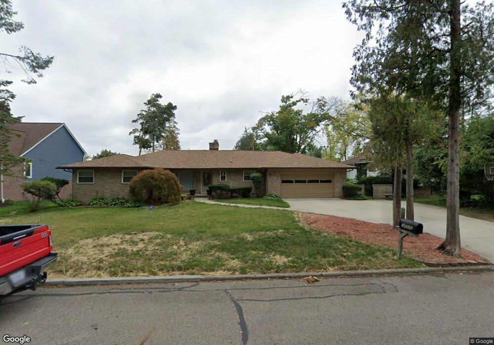 3025 S Cambridge Rd, Lansing, MI 48911 - photo 1