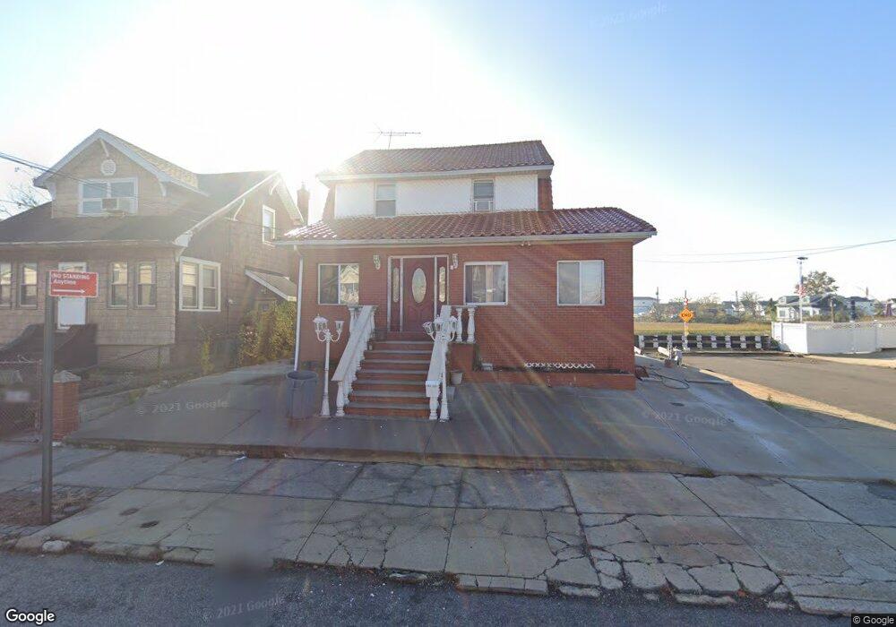 10102 160th Ave, Howard Beach, NY 11414 - photo 1