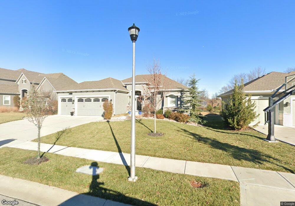 10400 W 170th Place, Overland Park, KS 66221 - photo 1