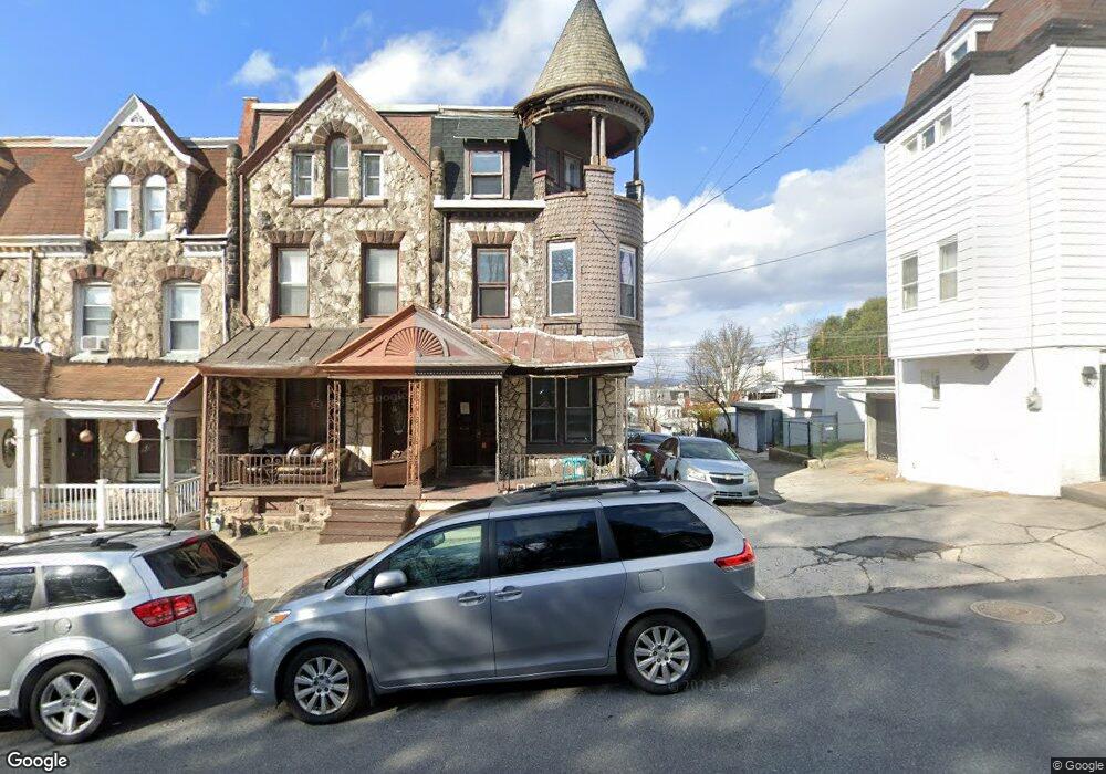 208 Clymer St, Reading, PA 19602 - photo 1