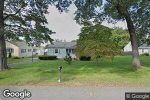 46 White Oak Rd, Springfield, MA 01128