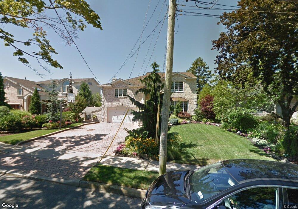 2842 Whaleneck Dr, Merrick, NY 11566 - photo 1