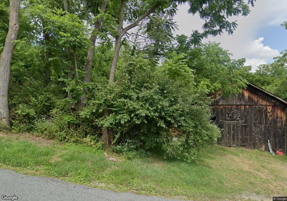 4663 Peach Bottom Rd, Coplay, PA 18037 - photo 1