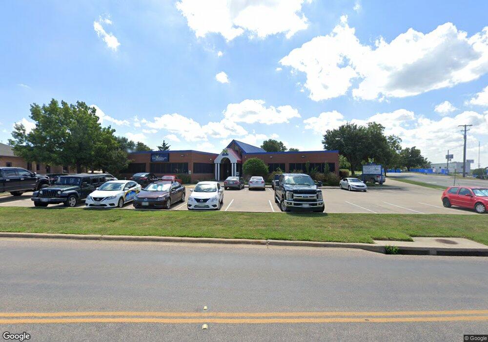 2009 Independence Dr, Sherman, TX 75090 - photo 1