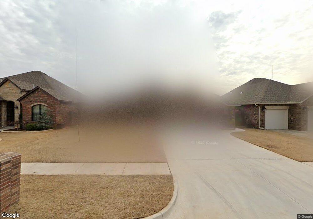 1904 NE 25th St, Moore, OK 73160 - photo 1