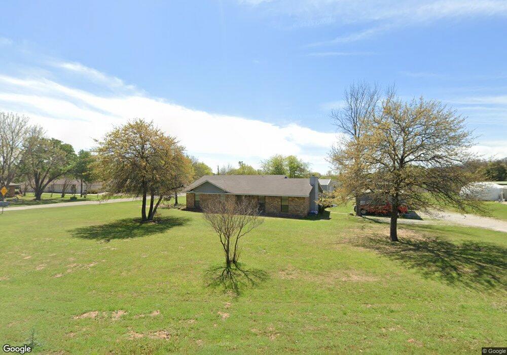 601 Lake Dr, Weatherford, TX 76085 - photo 1