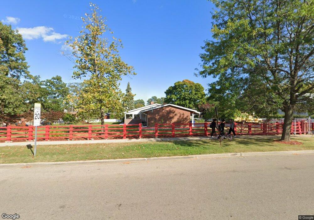 201 N Mcaree Rd, Waukegan, IL 60085 - photo 1