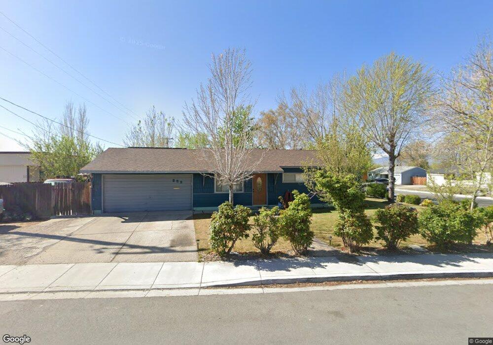 555 Gault Way, Sparks, NV 89431 - photo 1