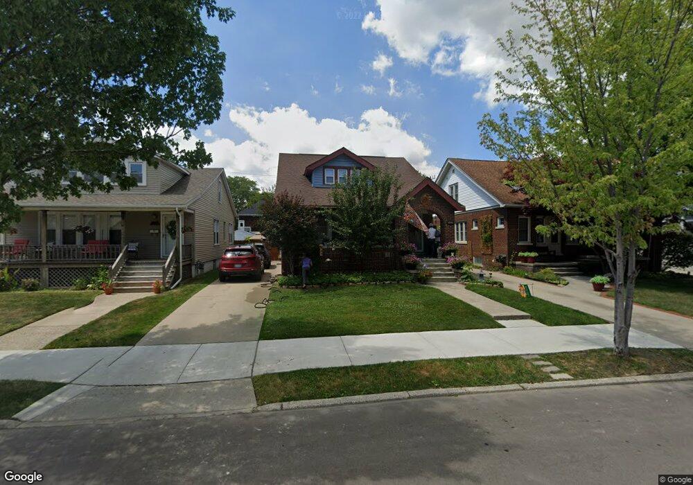 1353 Nottingham Rd, Grosse Pointe Park, MI 48230 - photo 1