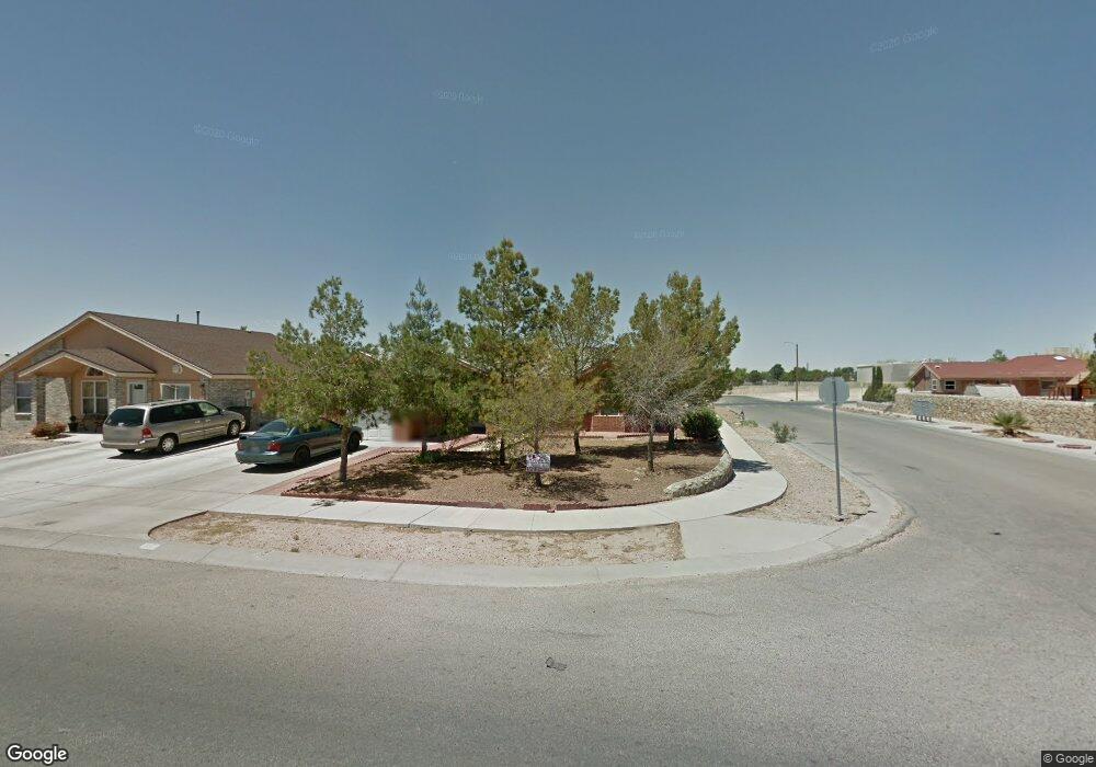 301 Tierra Linda Dr, Horizon City, TX 79928 - photo 1