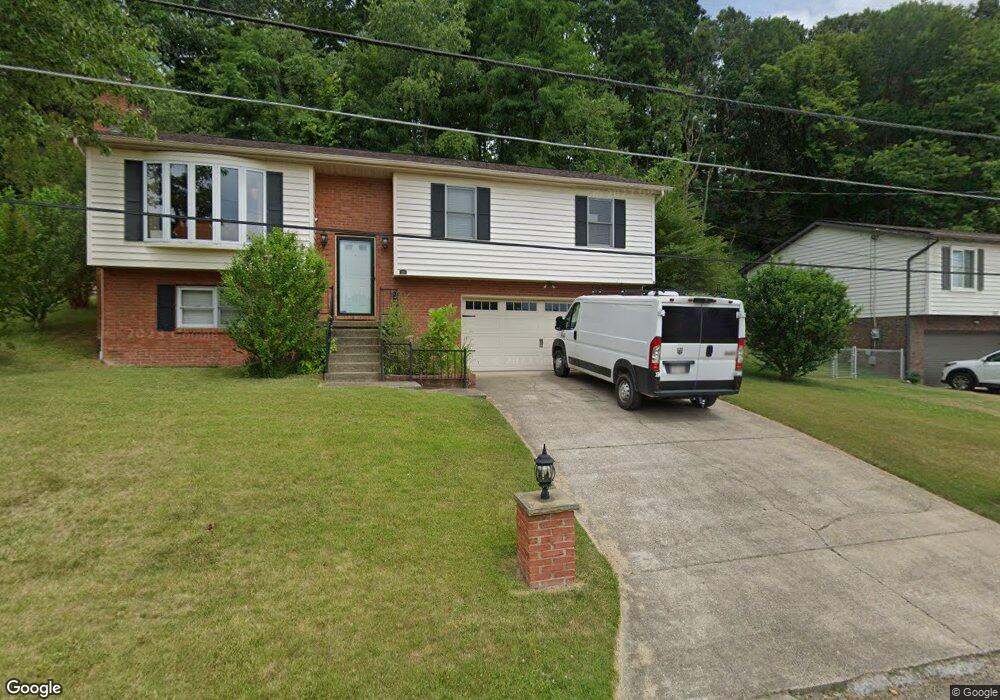 110 Dogwood Ln, Dunbar, WV 25064 - photo 1