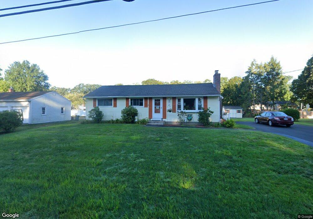 10 Carriage Dr, Enfield, CT 06082 - photo 1