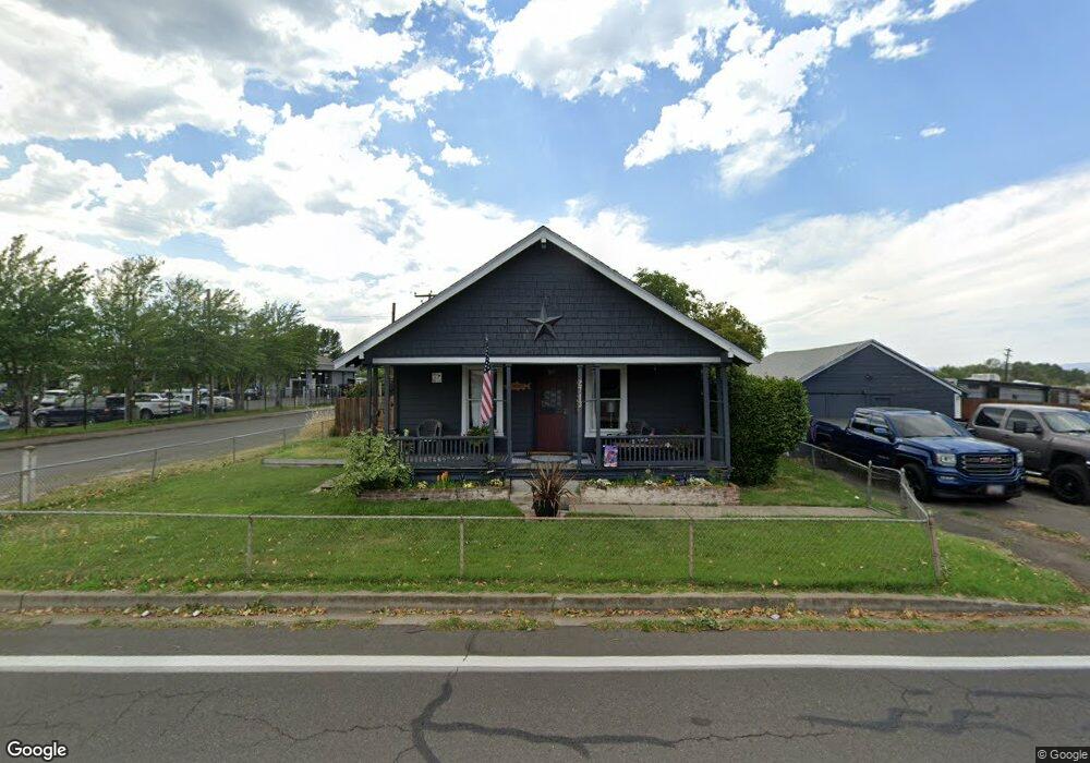 2713 Biddle Rd, Medford, OR 97504 - photo 1