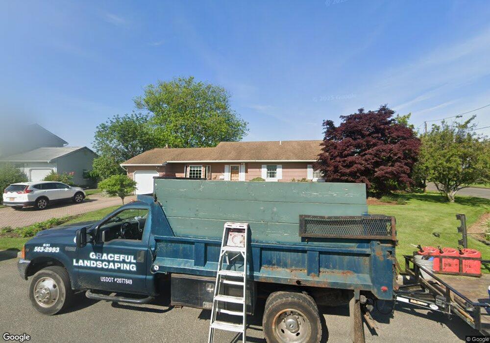 126 Sunset Dr, Sayville, NY 11782 - photo 1