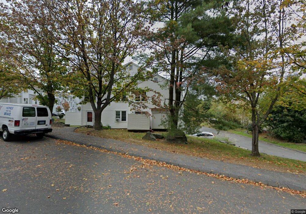 70 Deerwood Ln unit 7, Waterbury, CT 06704 - photo 1