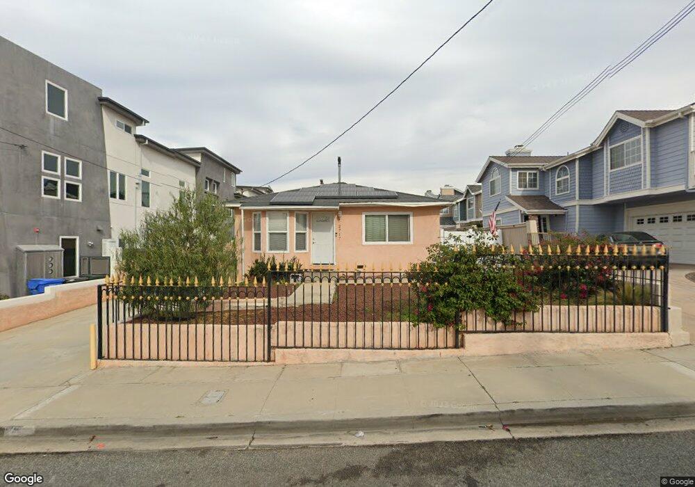2717 Carnegie Ln, Redondo Beach, CA 90278 - photo 1