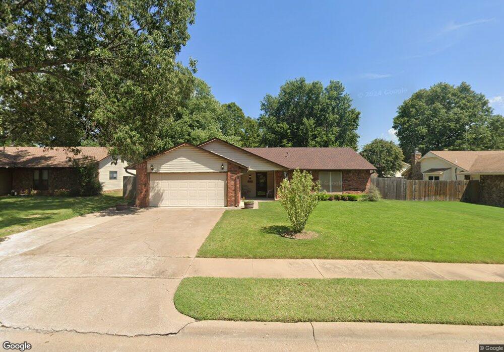 5717 S Birch Ave, Broken Arrow, OK 74011 - photo 1